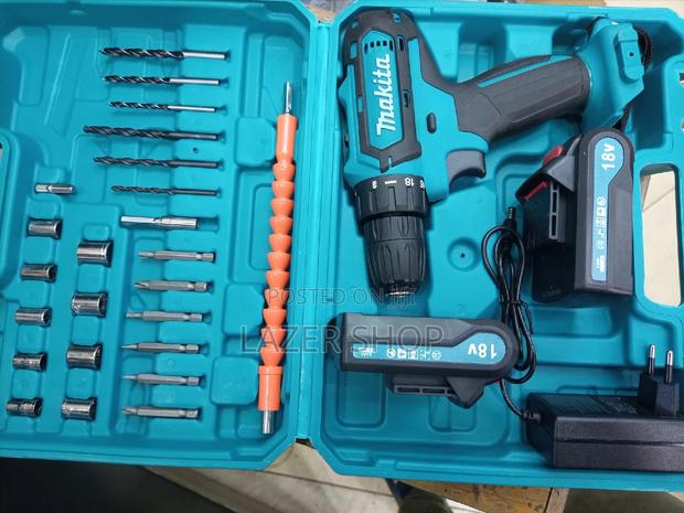 18v Makita Rechargeable Drill - thumbnail 3