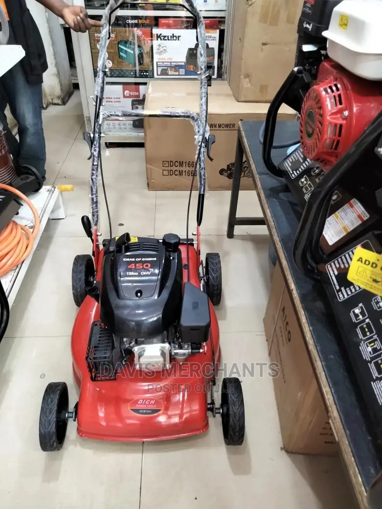 Lawnmower MACHINE