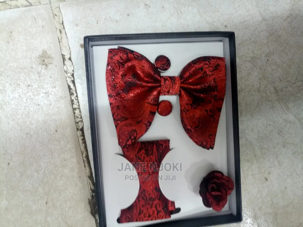Red Florerbowtie