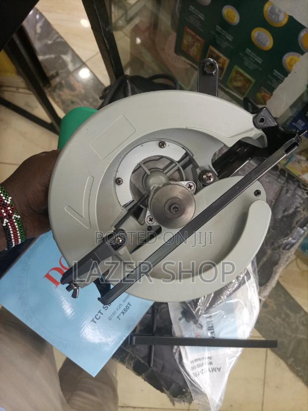 DCA Circular Saw 1100w - thumbnail 4