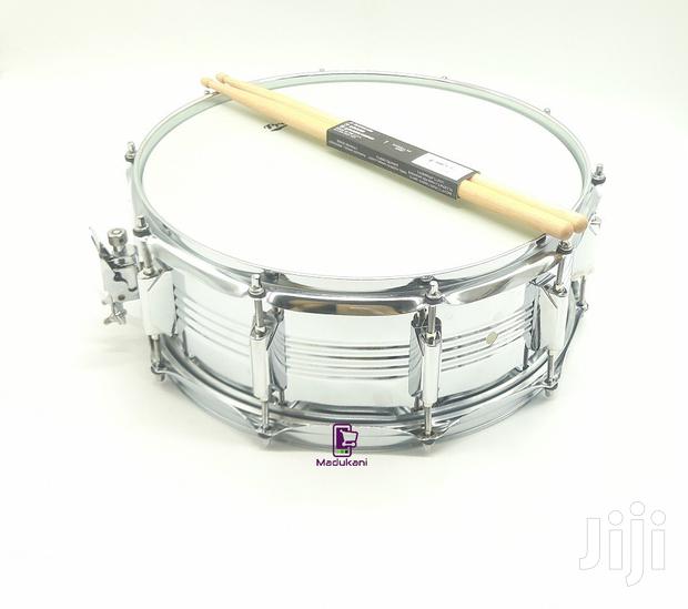 Complete Snare Drum With Stand and Sticks - thumbnail 5