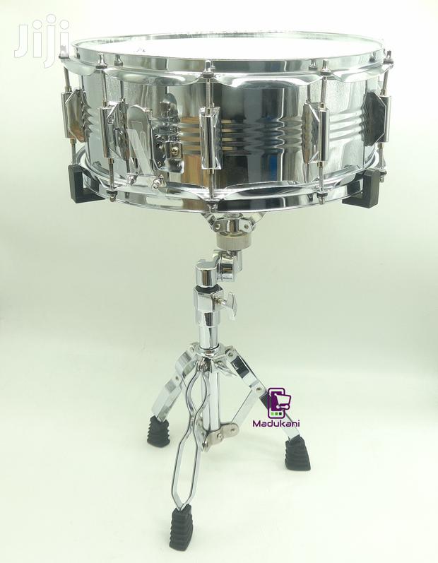 Complete Snare Drum With Stand and Sticks - thumbnail 3