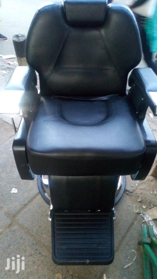Executive Barber Chair - thumbnail 3