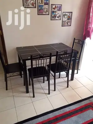 4 Seater Dining Table
