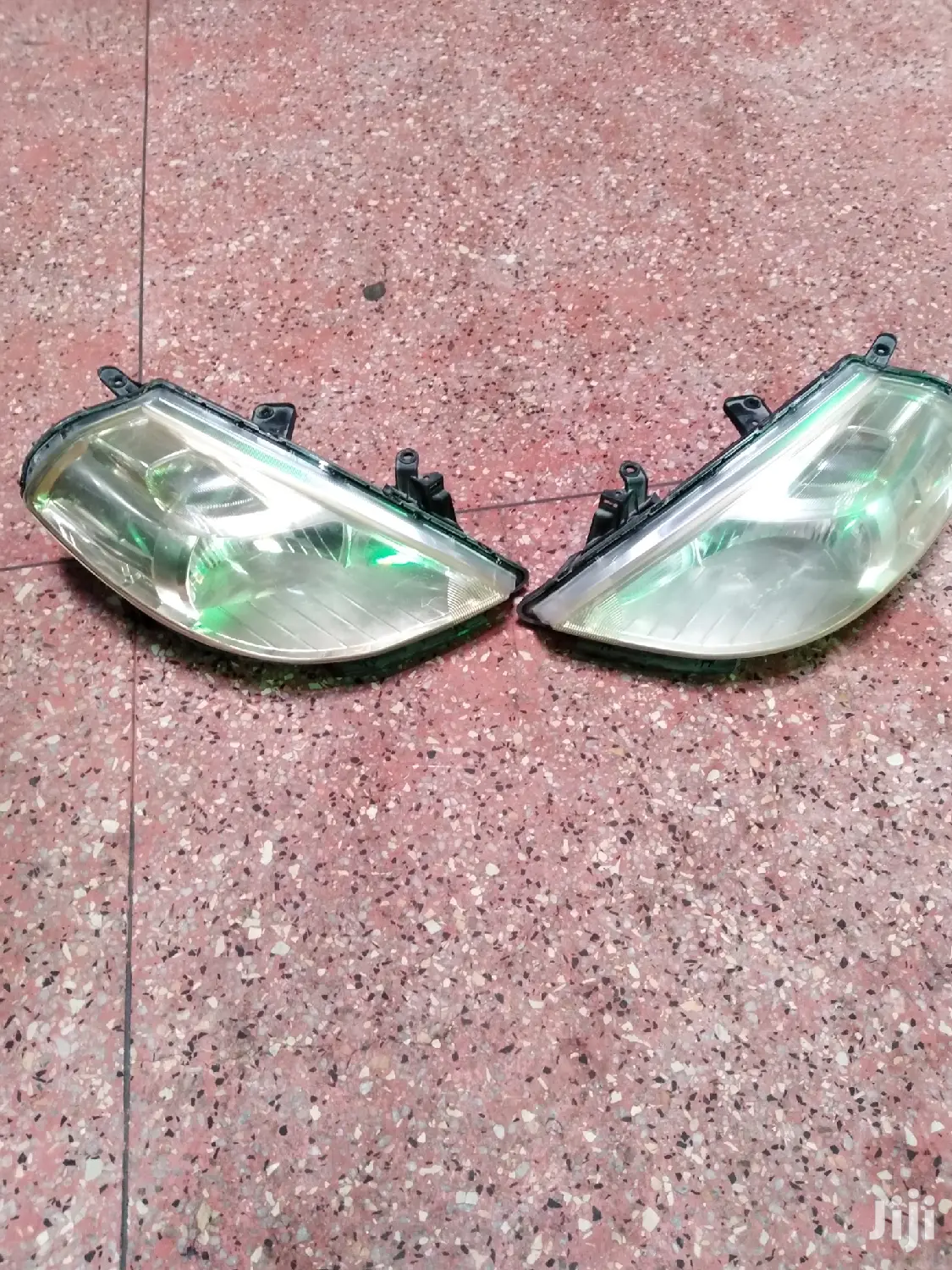 Nissan Tiida New Model Headlights