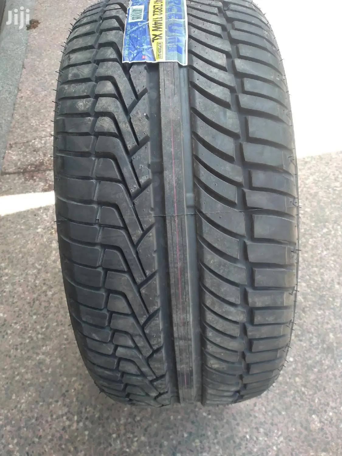 Forceum Tires Sizes 305/40r22 Made in Indonesia.