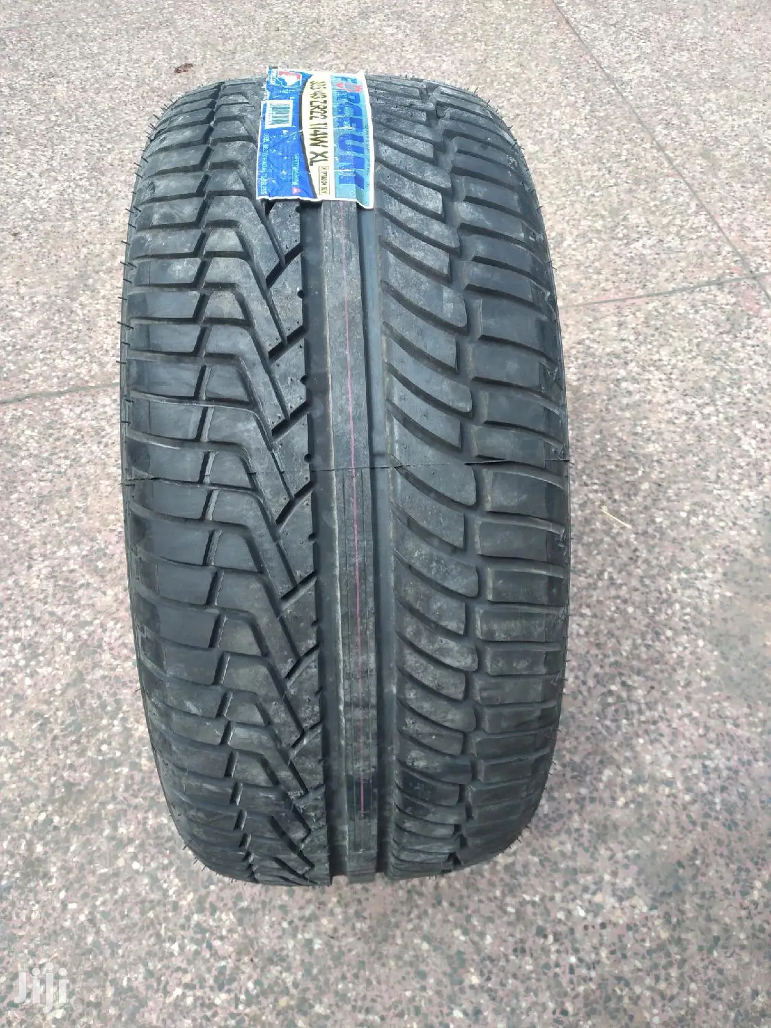 Forceum Tires Sizes 305/40r22 Made in Indonesia.