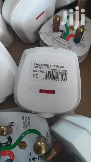 Top Plug 15amps Powerlite