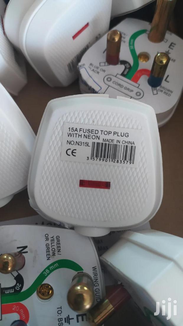 Top Plug 15amps Powerlite