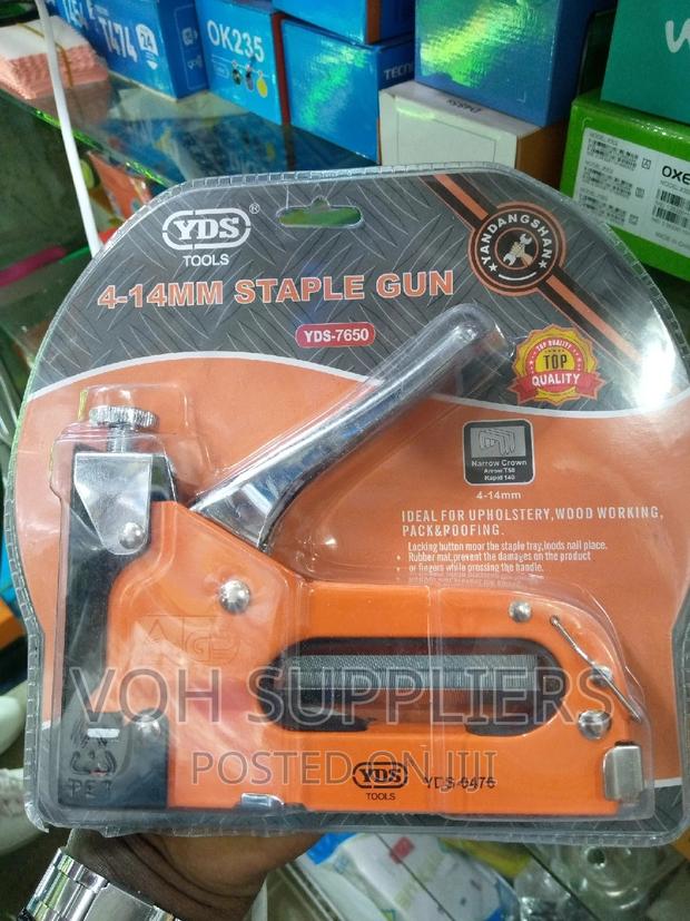 Hand Stapler With Pins - thumbnail 2