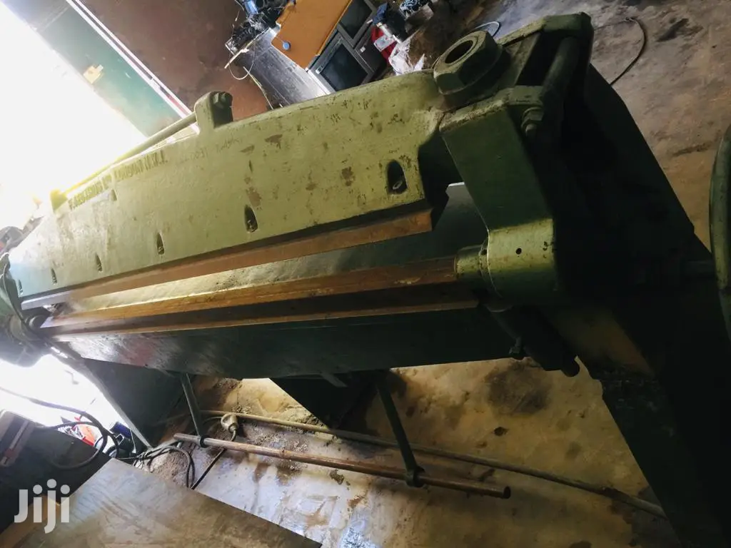 Ex-Uk Manual Folding Machine