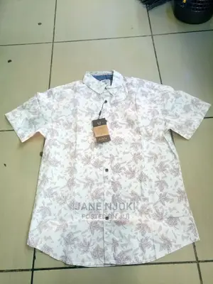 Sort Sleeved Shirt