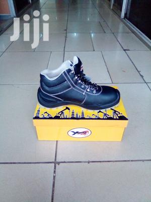 Yamato Quality Safety Shoe - thumbnail 2