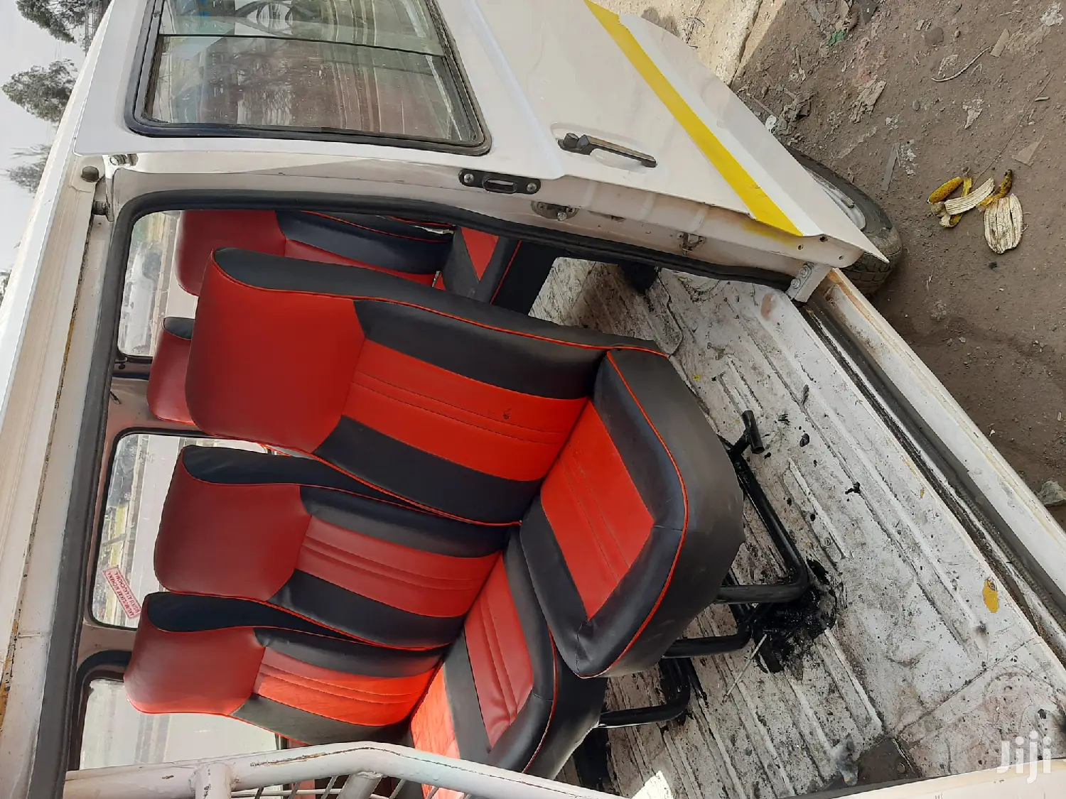 Suzuki Seats And And Car Carpeting