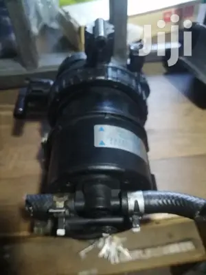 Hand Pump/Fuel Filter Housing for Toyota Hilux Vigo.