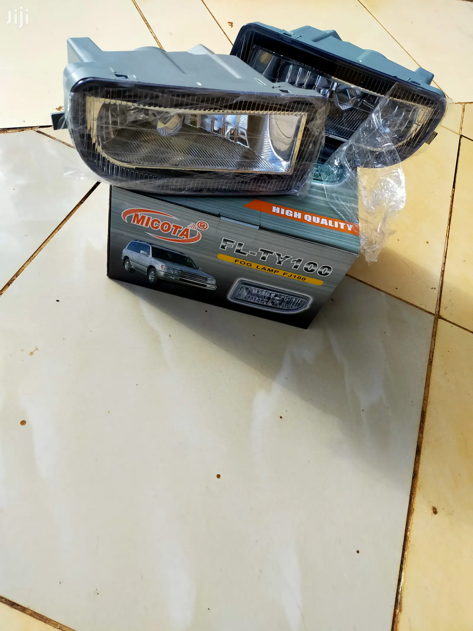 Fog Lights Landcruiser 100 Series