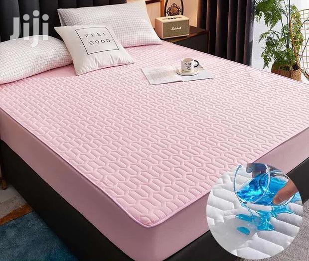 Coloured Mattress Protector _6*6