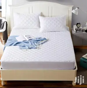 Coloured Mattress Protector _6*6
