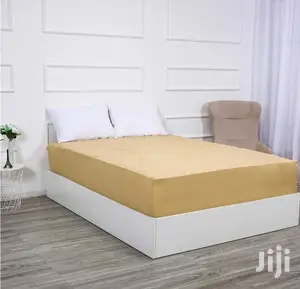 Coloured Mattress Protector _6*6