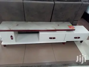 Executive Extendable TV Stand