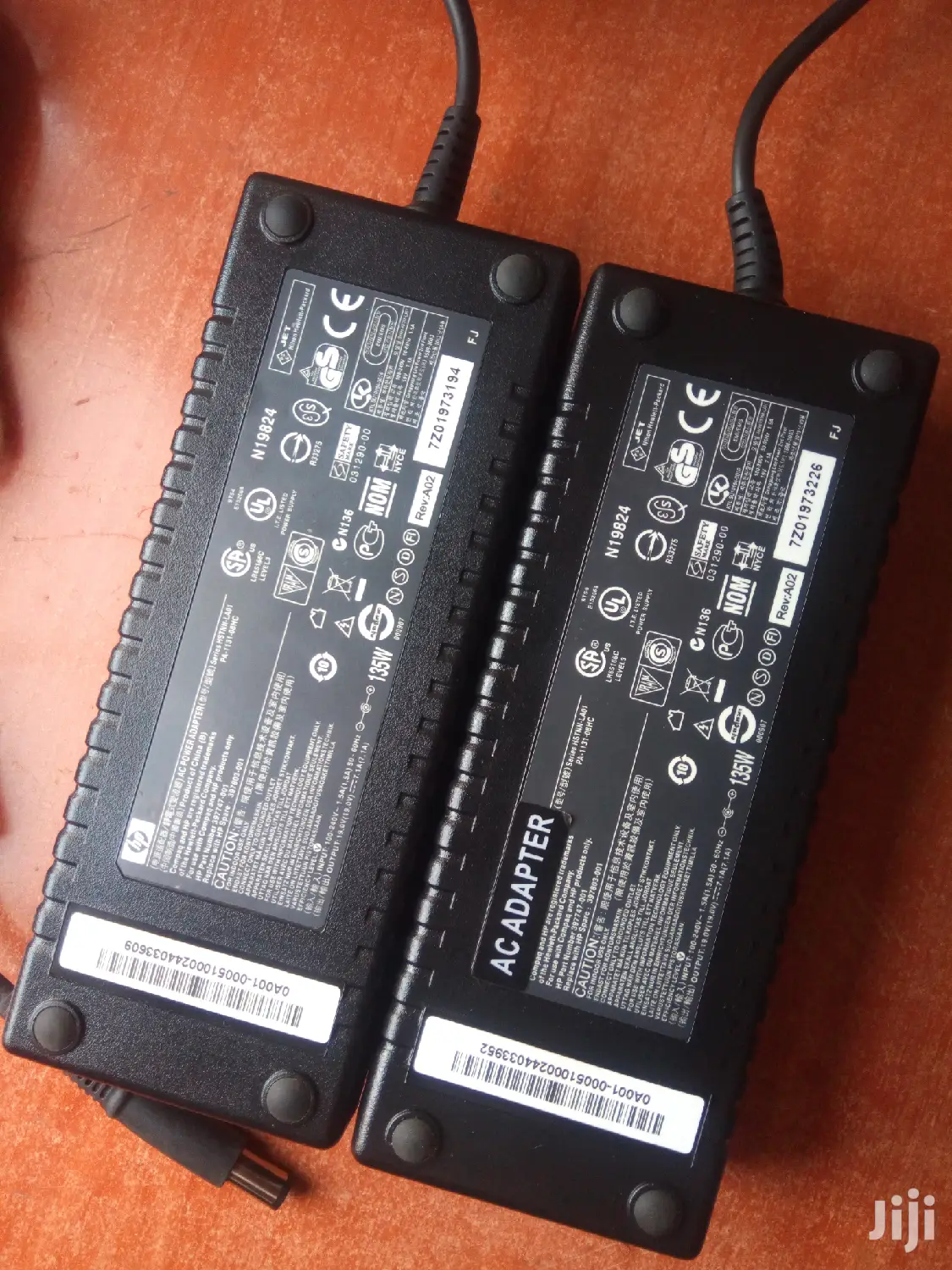 Adapter Charger Laptop