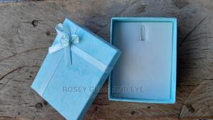 Gift Box- Chain Box - main view