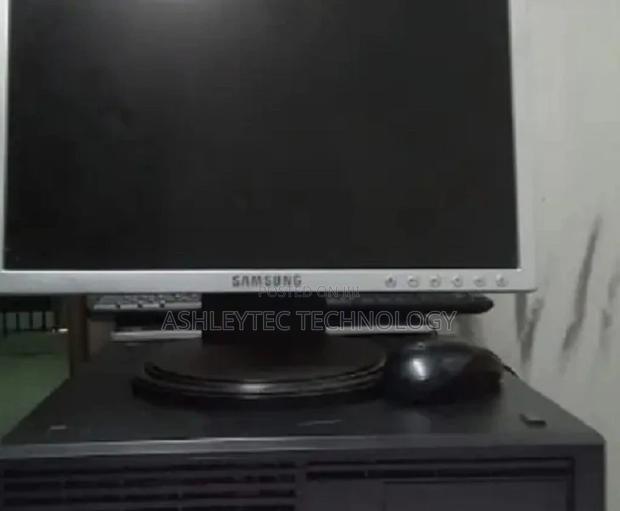 Desktop Computer HP Z220 500GB HDD 4GB RAM - main view