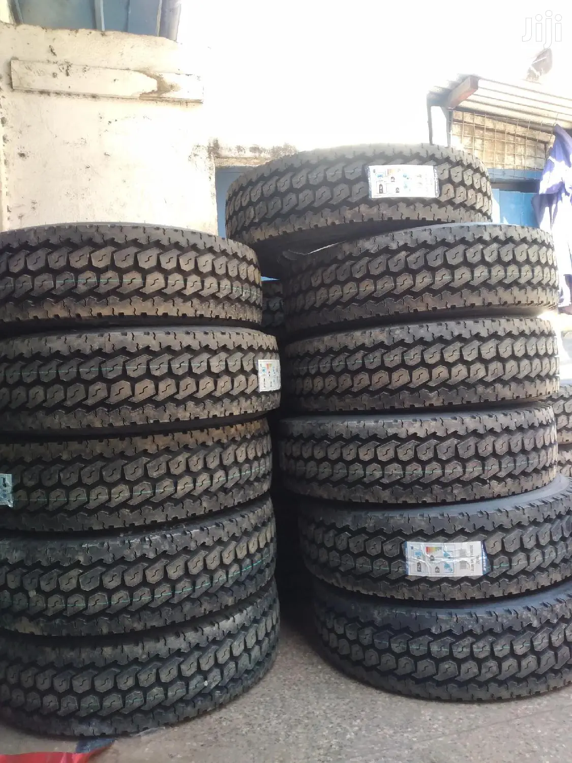 Triangle Tires Sizes 265/70r19.5 18ply Tubeless for Fh