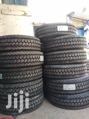 Triangle Tires Sizes 265/70r19.5 18ply Tubeless for Fh