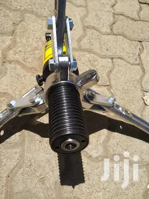 Hydraulic Gear Puller Max Spread of 250mm
