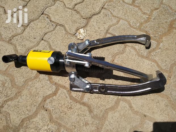 Hydraulic Gear Puller Max Spread of 250mm - thumbnail 4