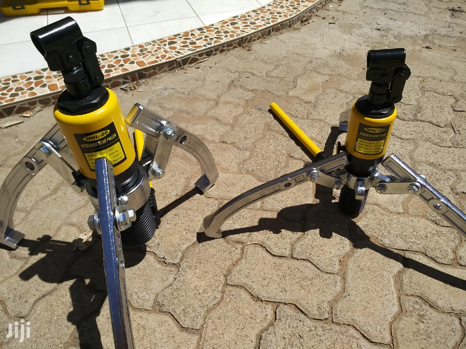 Hydraulic Gear Puller Max Spread of 250mm