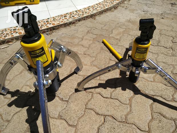 Hydraulic Gear Puller Max Spread of 250mm - thumbnail 7