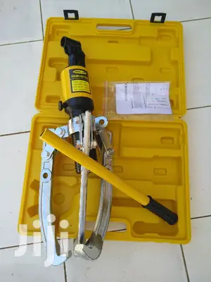 Hydraulic Gear Puller Max Spread of 350mm