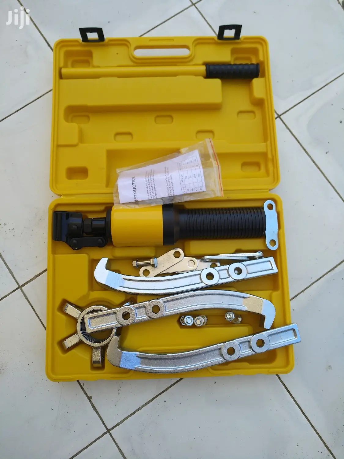 Hydraulic Gear Puller Max Spread of 350mm