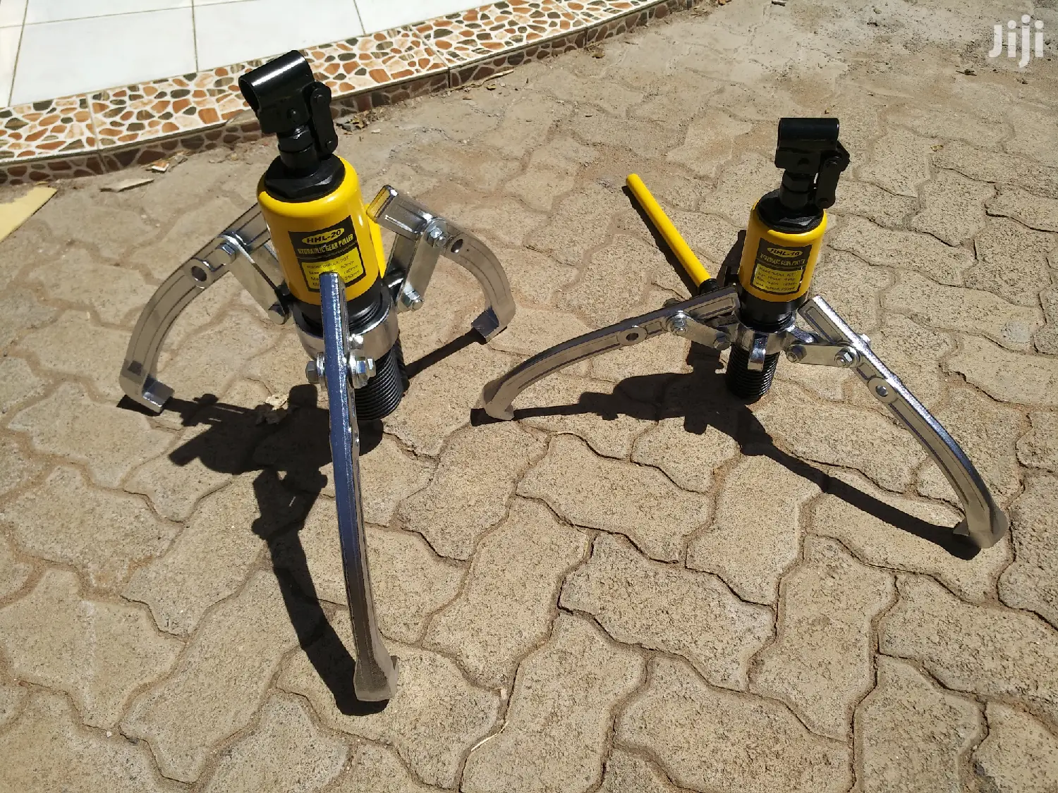 Hydraulic Gear Puller Max Spread of 350mm