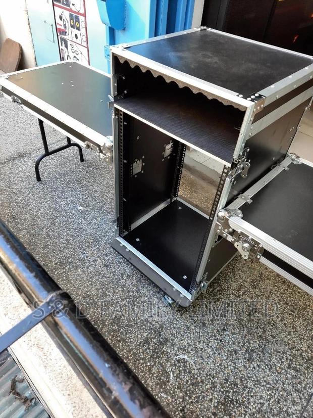 16U Closed Sound Rack - thumbnail 8