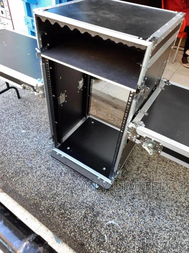 16U Closed Sound Rack - thumbnail 10