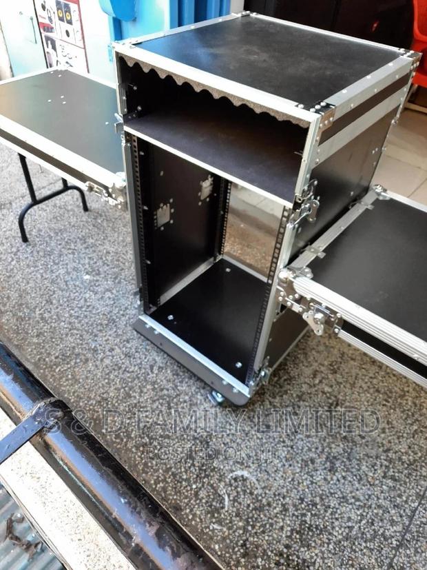 16U Closed Sound Rack - thumbnail 9