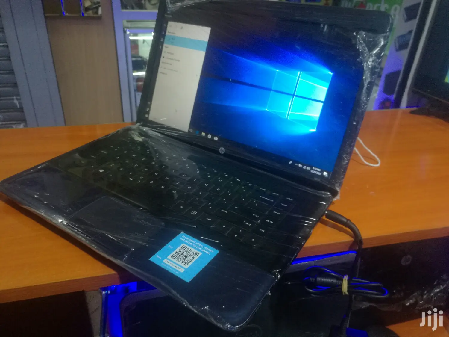 Laptop HP 4GB AMD 320GB