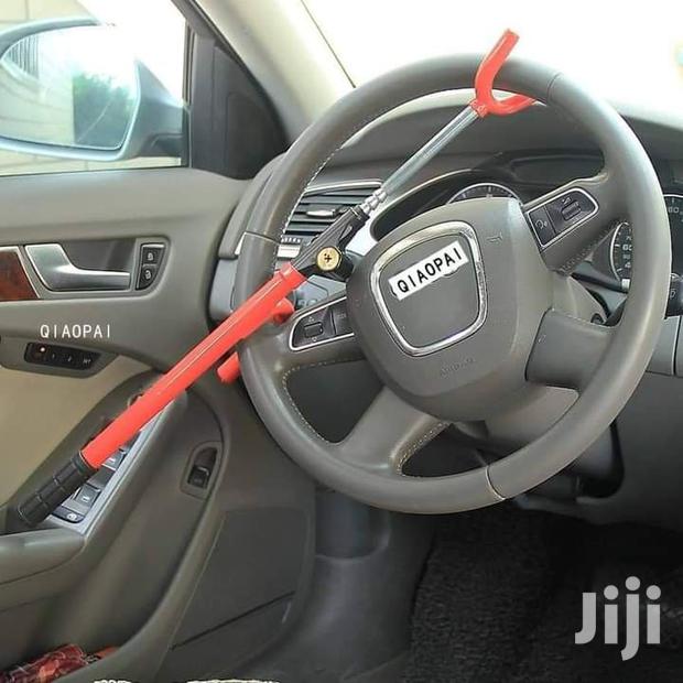 Universal Antitheft Steering Lock - main view