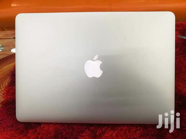 Apple Macbook Air Corei5 256GB SSD 8GB Ram - thumbnail 2