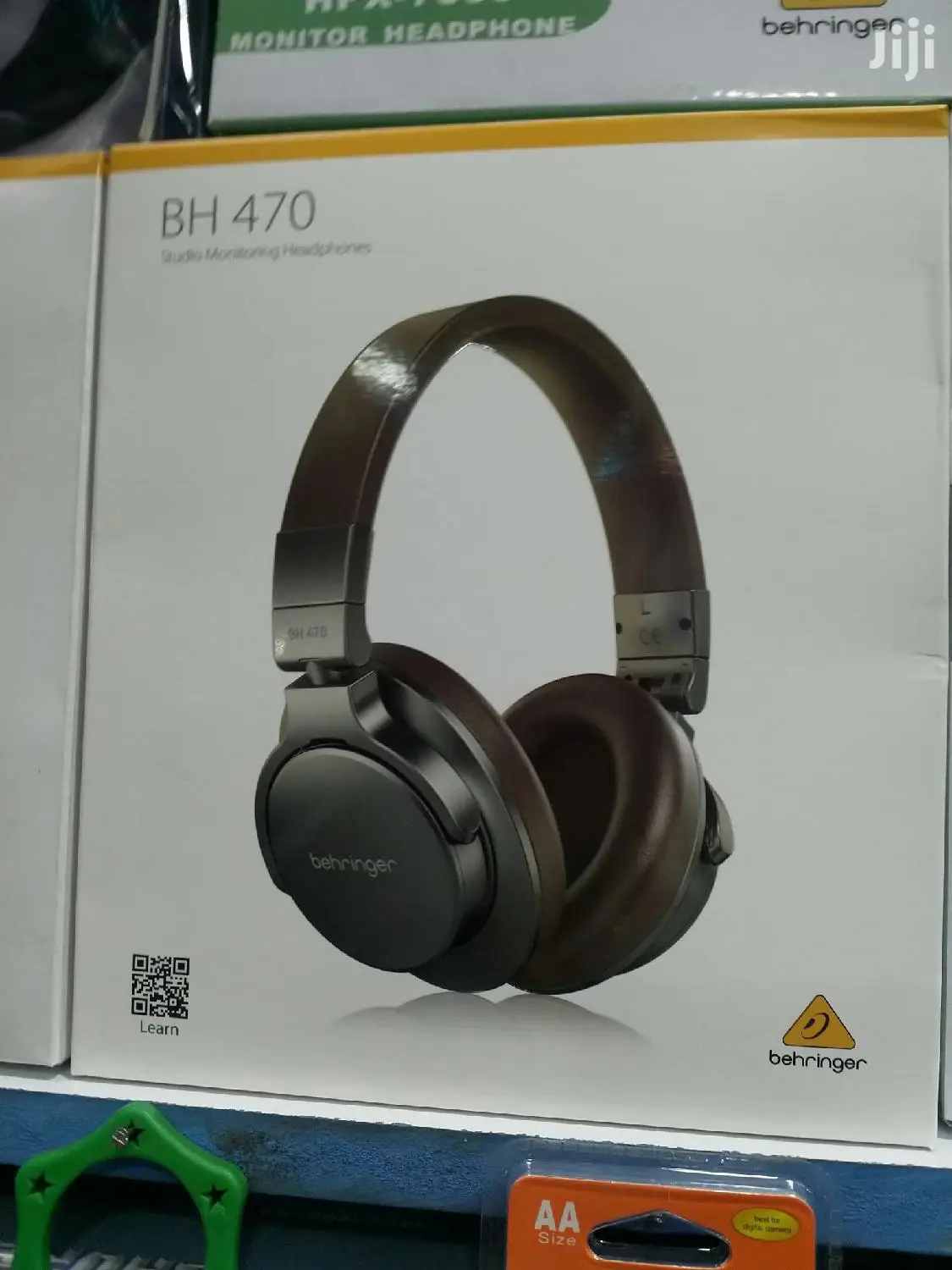 Behringer BH470