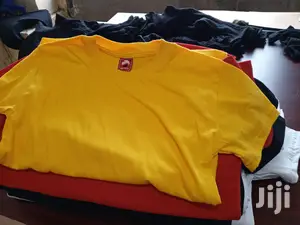 Plain Round Neck Tshirts on Larger Quantities