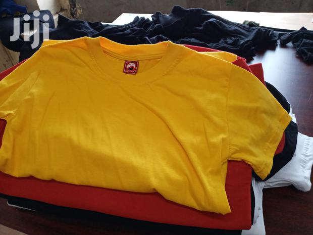 Plain Round Neck Tshirts on Larger Quantities