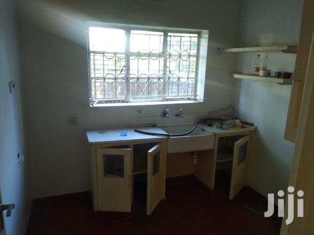 Exactive 1bedroomed Apartment to Let - thumbnail 4