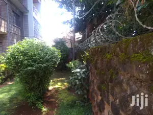 Exactive 1bedroomed Apartment to Let