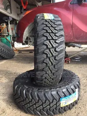 31/10.50 R15 Accelara Tyre Mudterrain Made in Indonesia