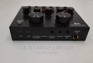 V8 Studio Soundcard Set