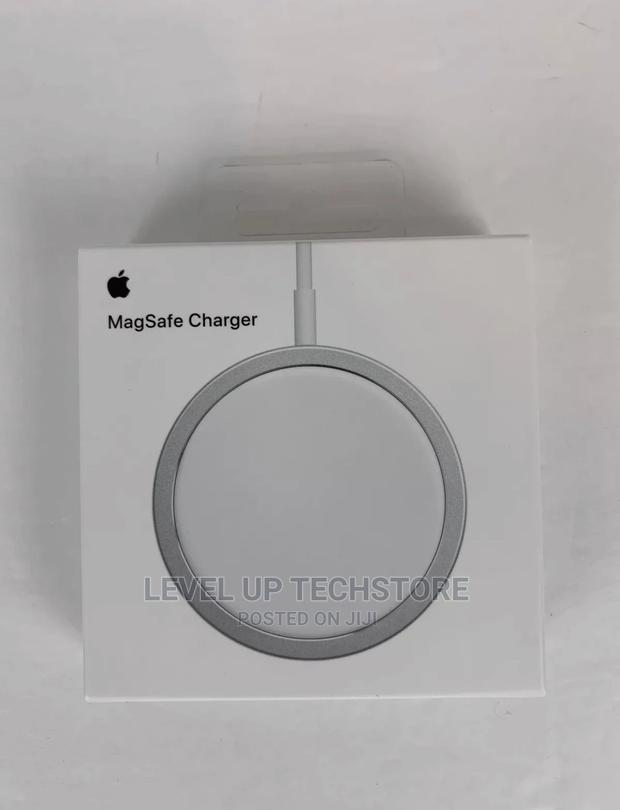 Apple Magsafe Wireless Magnetic Charger - Genuine Sealed - main view